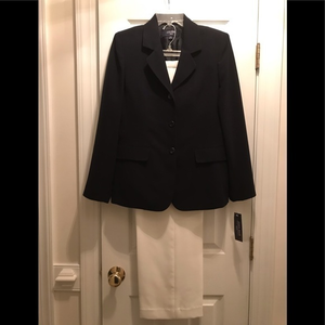 Jones‎ Wear Suit NWT
